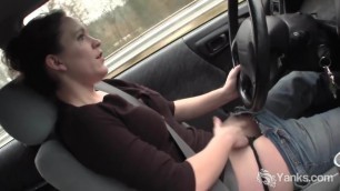 Yanks Cutie Lou Lebonne Cums in the Car