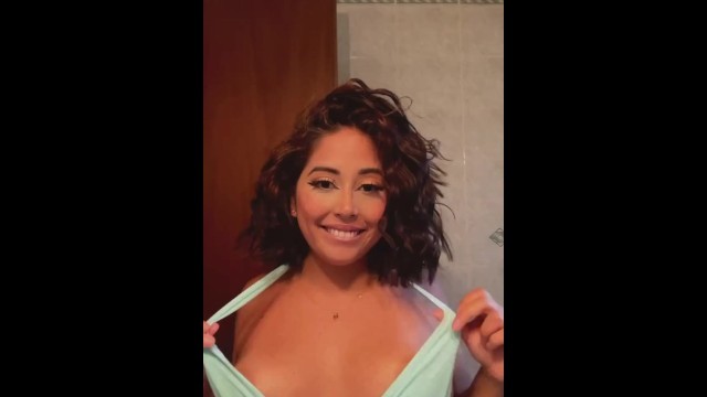 Latina Gets Naked in the Bathroom